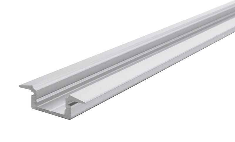975008